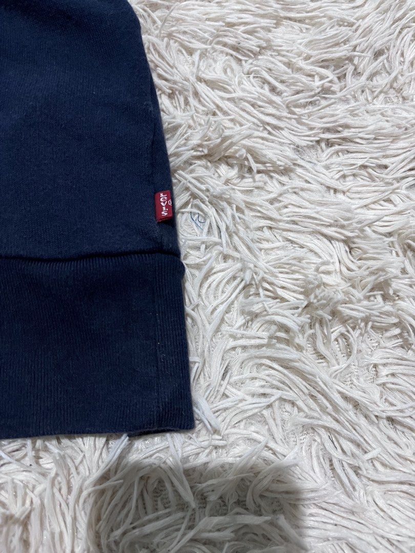 LEVIS (Category: Coats, Jackets and Outerwear) located in Kabankalan. Submitted by miaangelar73343 (Listing ID 1471060253, Image 3). Description: .