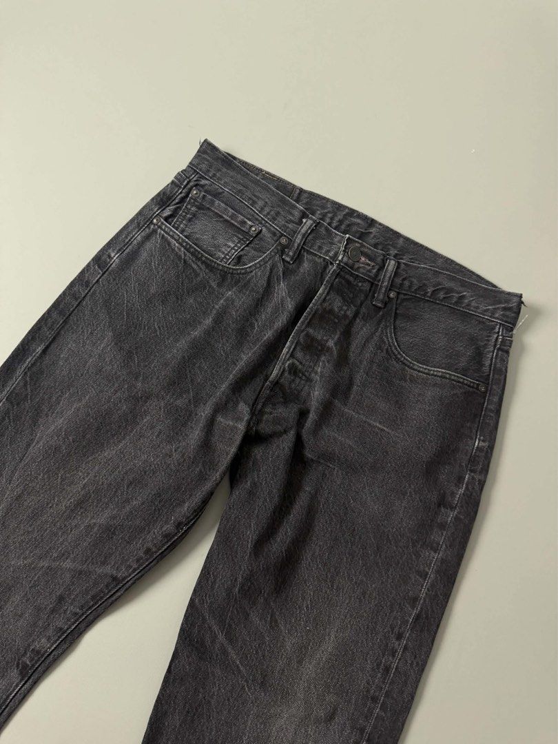 LEVI’S 501 CT DENIM JEANS WITH A BUTTON FLY (Category: Jeans) located in Guagua. Submitted by sweetboyy (Listing ID 1470981310, Image 2). Description: LEVI’S 501 CT DENIM JEANS WITH A BUTTON FLY EXCELLENT CONDITION SIZE 32 ON TAG DIMES: WAISTLINE 32-34 / LENGTH 39 / LEG OPENING 7.