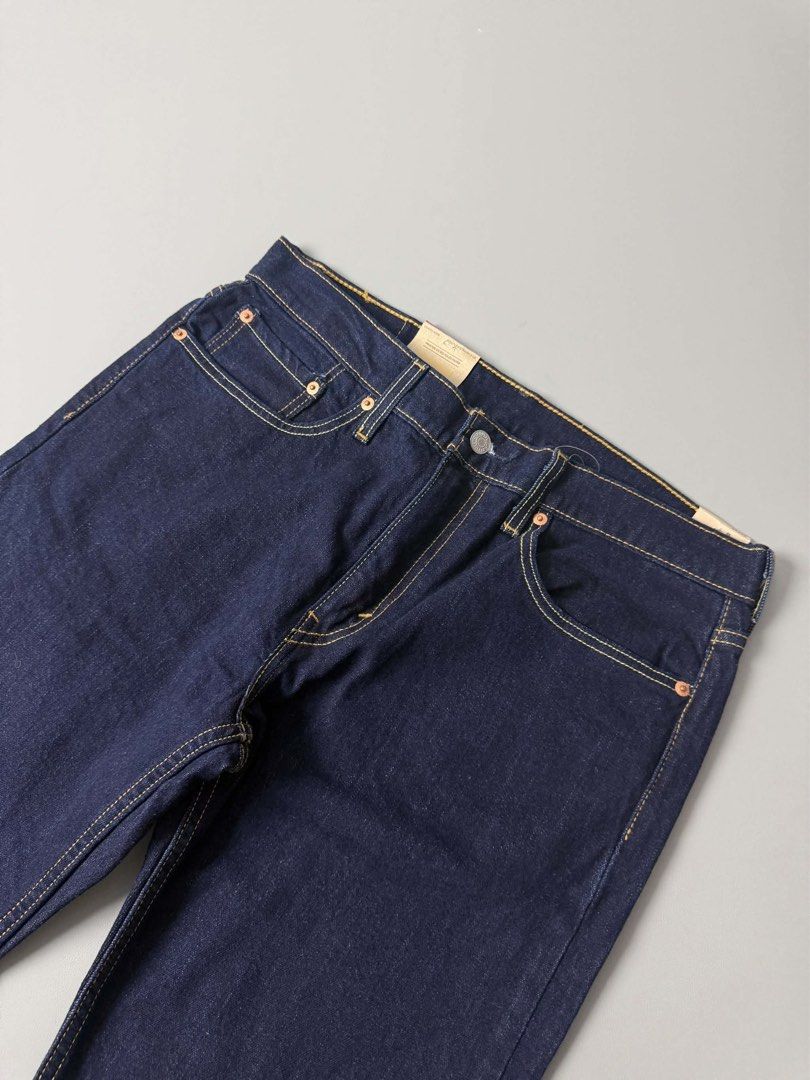 LEVIS 502 TAPER JEANS (Category: Jeans) located in Guagua. Submitted by sweetboyy (Listing ID 1470982038, Image 2). Description: LEVIS 502 TAPER JEANS EXCELLENT CONDITION SIZE 32 ON TAG DIMES: WAISTLINE 32-33 / LENGTH 41.5 / LEG OPENING 7.5.