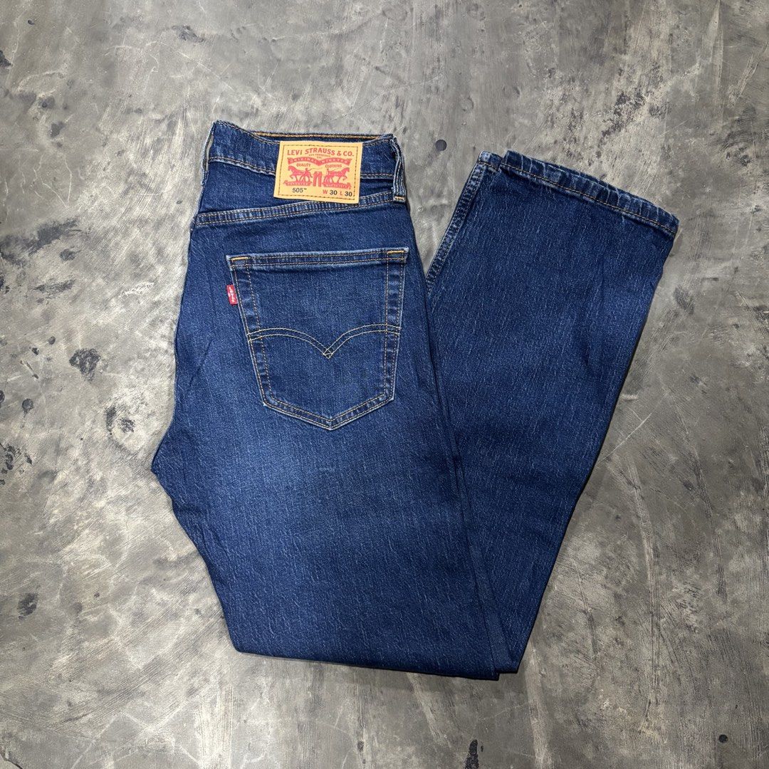 Levi’s 505 (Category: Jeans) located in General Santos City (Dadiangas). Submitted by rags2reviveph (Listing ID 1471063257, Image 1). Description: Levi’s 505 Stretch W 30 L 30 Actual waistline: 30 to 32 Inseam: 30 Full length: 40 Leg opening: 7.5 As new condition.