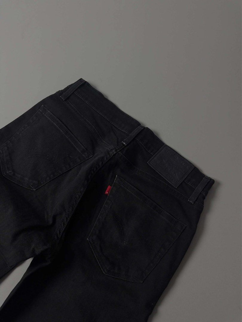 LEVIS 511 REGULAR BLACK DENIM JEANS (Category: Jeans) located in Guagua. Submitted by sweetboyy (Listing ID 1470983027, Image 3). Description: LEVIS 511 REGULAR BLACK DENIM JEANS EXCELLENT CONDITION SIZE 32 ON TAG DIMES: WAISTLINE 32-33 / LENGTH 41 / LEG OPENING 7.