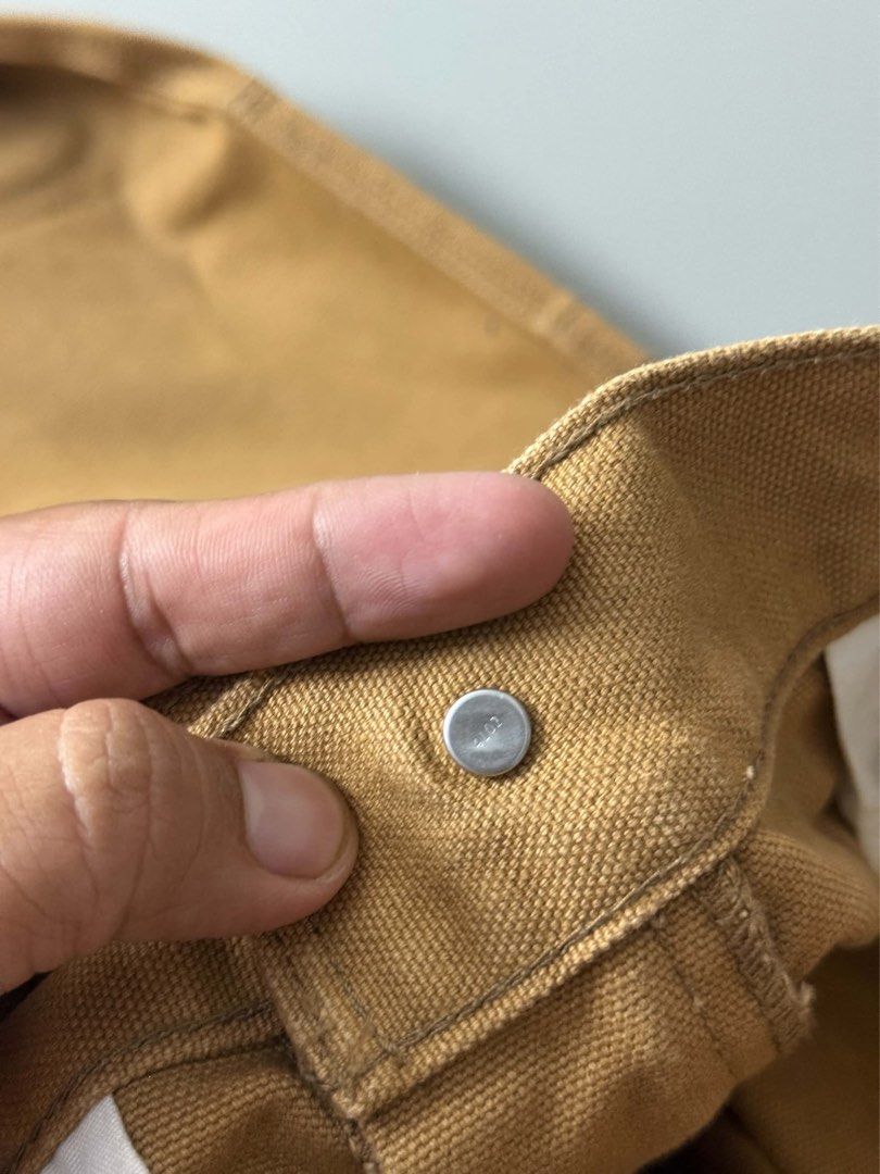 LEVI’S 511 UTILITY WORKWEAR CANVAS PANTS (Category: Jeans) located in Guagua. Submitted by sweetboyy (Listing ID 1470964184, Image 3). Description: LEVI’S 511 UTILITY WORKWEAR CANVAS PANTS EXCELLENT CONDITION SIZE 30 ON TAG DIMES: WAISTLINE 30-31 / LENGTH 36 / LEG OPENING 7.
