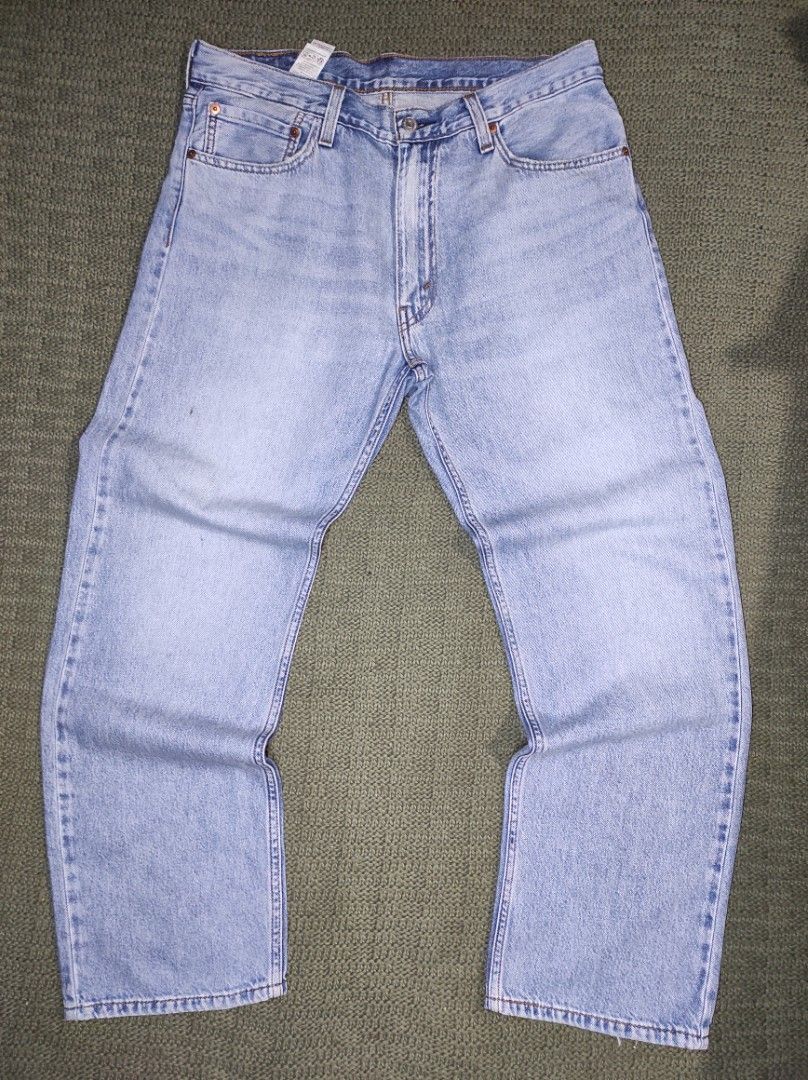 LEVI'S 555 PANTS (Category: Jeans) located in Las Pinas. Submitted by jeusmanlangit (Listing ID 1471031082, Image 3). Description: LEVI'S 555 PANTS DIMES: W: 32 L: 30 HEM: 9 NO ISSUE 680 PESOS LANG DM📩.