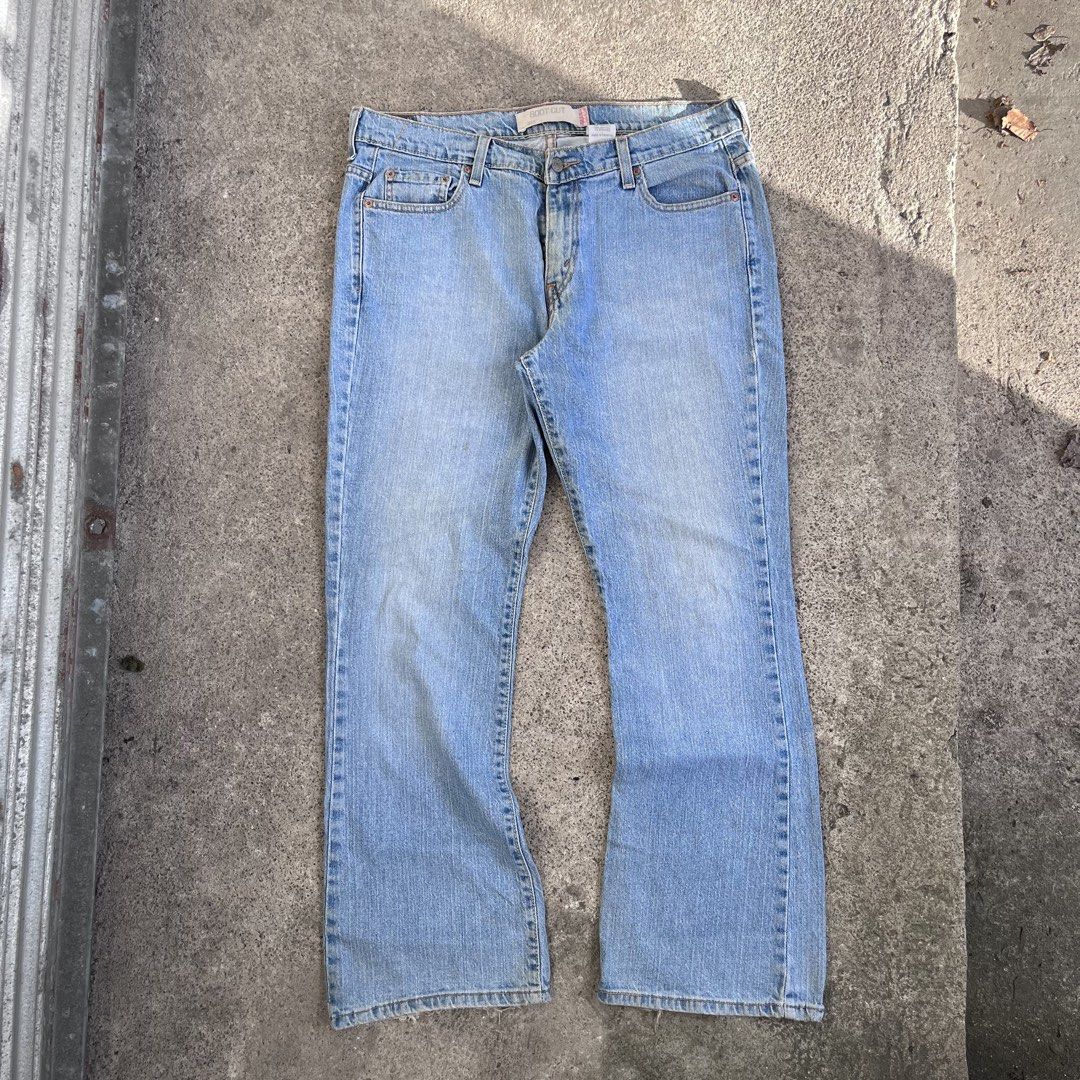 Levi’s Boot Cut (Category: Jeans) located in Nagcarlan. Submitted by swiftgem-d189 (Listing ID 1471043553, Image 1). Description: Pm for more details!.