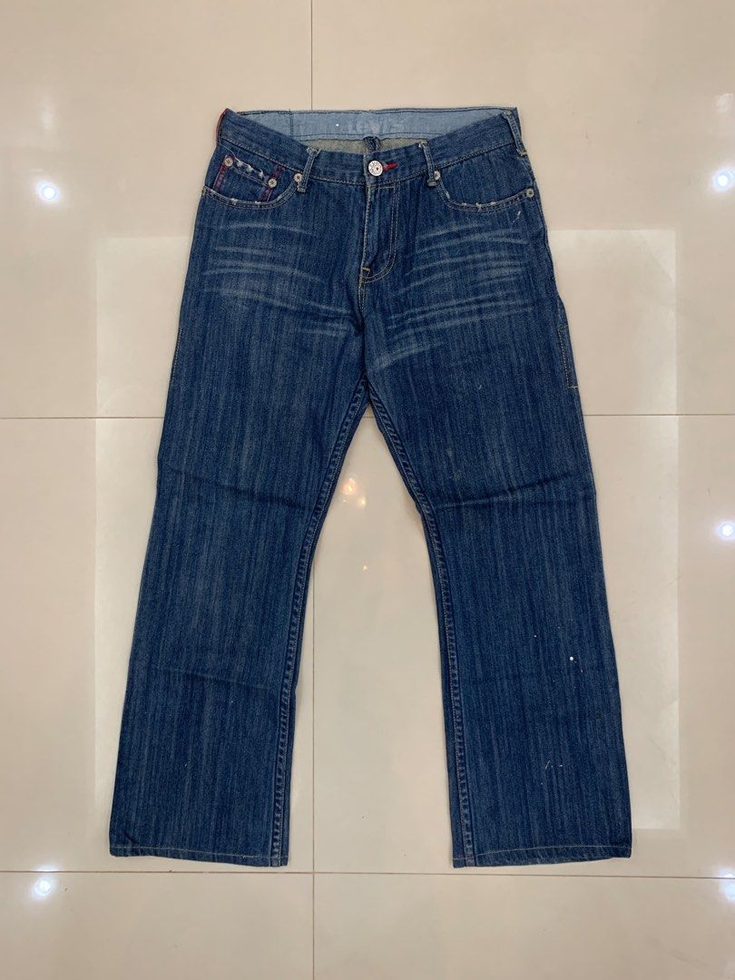 Levi’s RED Archive Denim (W30) (Category: Jeans) located in Mabalacat. Submitted by thriftkolangmagbenta (Listing ID 1471107159, Image 2). Description: Rare Levi’s RED line piece. Black leather back patch, star button, red keyhole stitching, and accent belt loops. Rare archive pair. Measurements: • Waist: 30 in • Length: 40 in • Thigh: 12 in • Hem: 9.5 in .