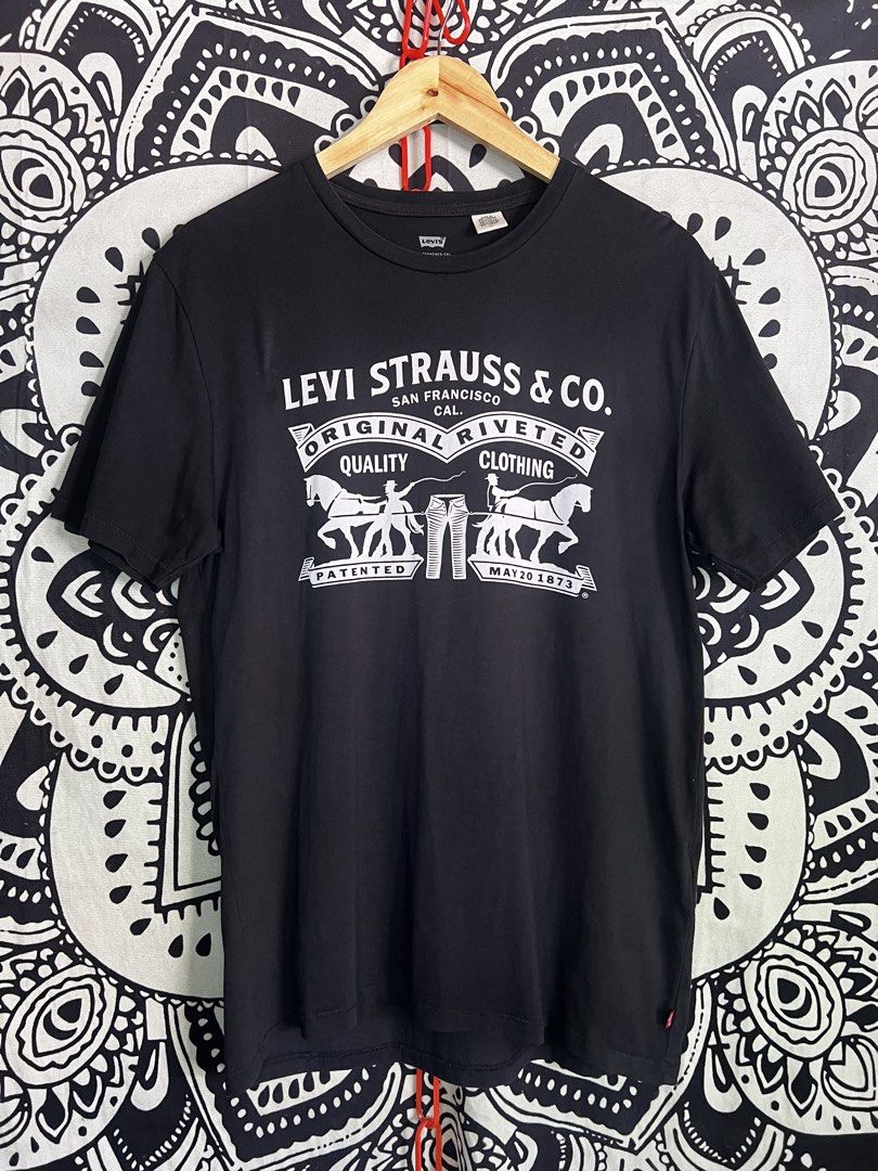 Levi’s Men's Two-Horse Graphic (Category: Activewear) located in Panabo. Submitted by reyjahn (Listing ID 1470953738, Image 1). Description: ‼️DISCLAIMER: COLOR MAY VARY DUE TO LIGHT, MANAGE YOUR EXPECTATION BECAUSE THIS IS THRIFTED/UKAY. -ITEMSw ARE THRIFTED AND NEEDS WASH -COLOR MAY VARY DUE TO LIGHTING -NO COD -PAYMENT FIRST -UNLI VC/VOUCH 📌EVERY PICTURES COMES WITH ITS DETAILS .