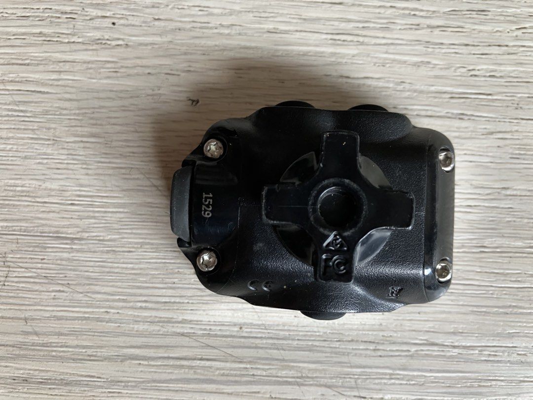 Lezyne Mini GPS Bike Computer Speedo meter cyclo computer with Mount (Category: Bicycles) located in Manila. Submitted by paulovince00510 (Listing ID 1470961756, Image 2). Description: - Compact Lezyne Mini GPS bike computer for tracking rides - Clean screen and buttons - Includes standard twist-lock mount for handlebars - Charges via standard port under rubber flap - Perfect for tracking speed, distance, and time on road or mountain bikes.