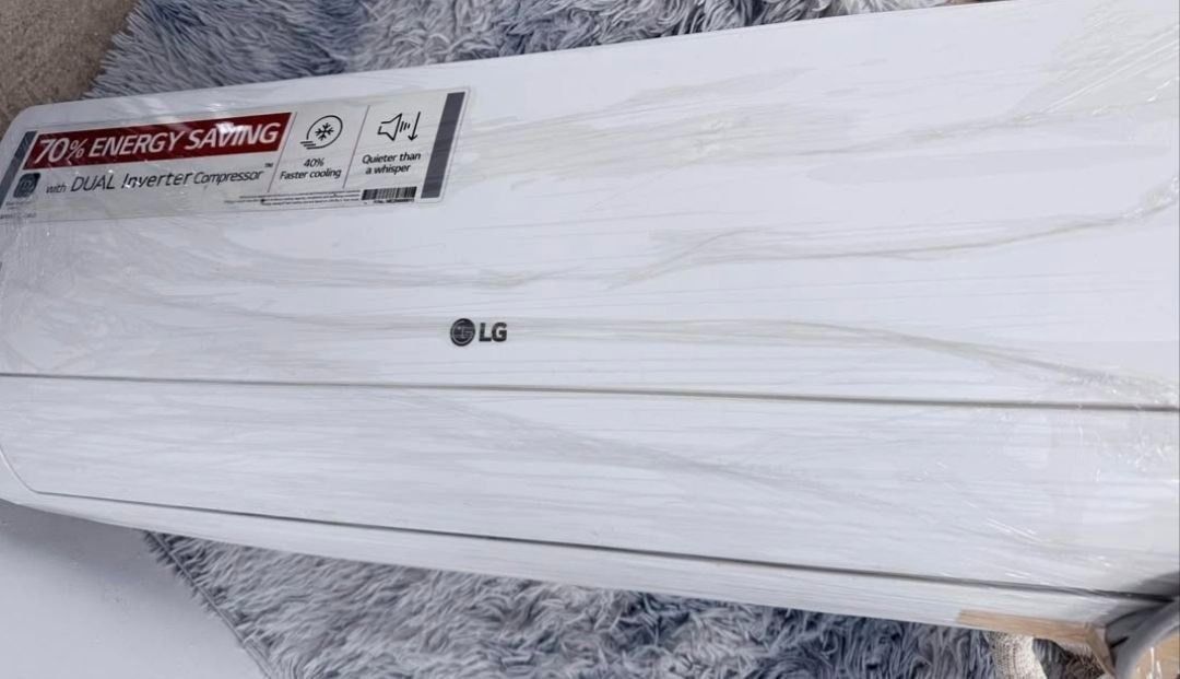 Lg 1hp dual inverter split type aircon with remote (Category: Air Conditioning and Heating) located in Santa Rosa. Submitted by catherinepillada002 (Listing ID 1471056775, Image 1). Description: no issue or repaur Pick-up only Starosa bayan Shipping ok.