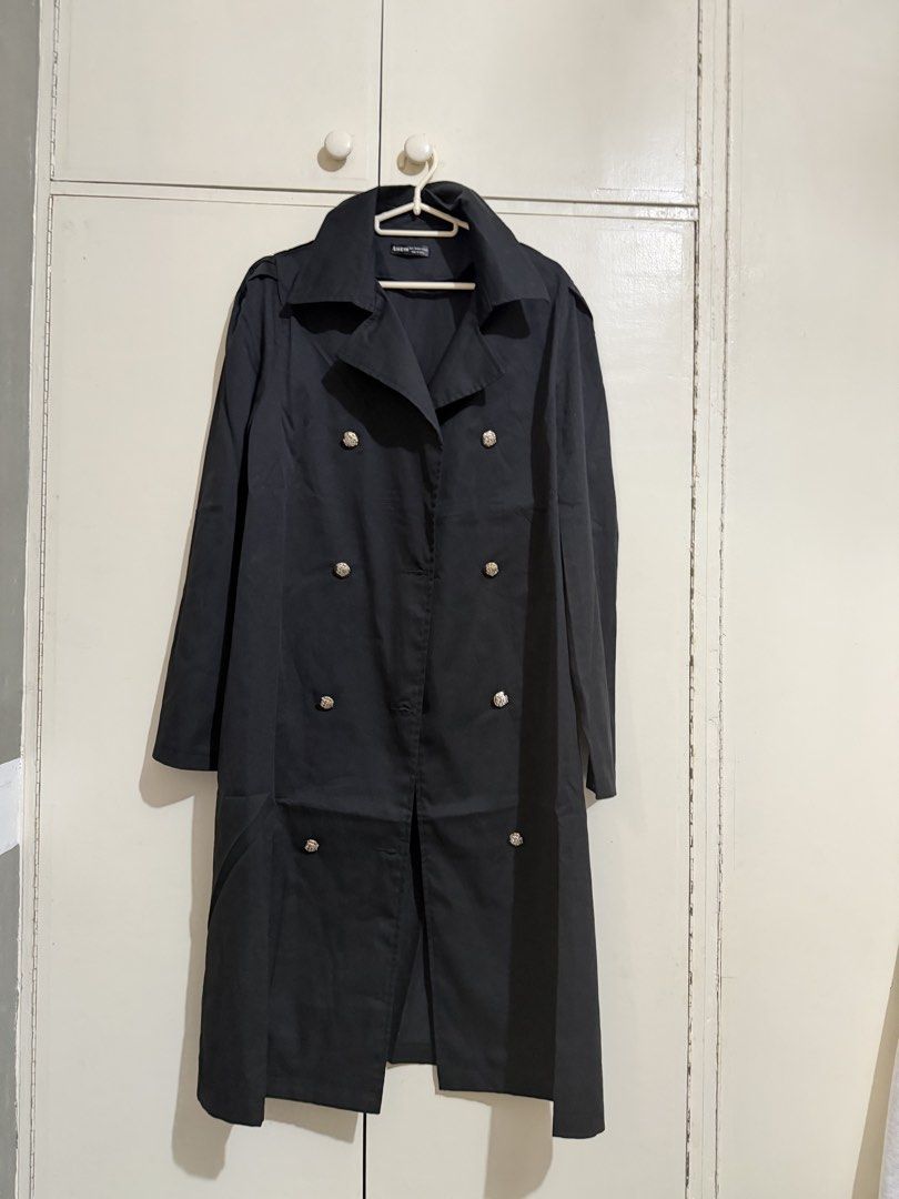 Light weight coat (Category: Coats, Jackets and Outerwear) located in Plaridel. Submitted by thriftingmama (Listing ID 1470971872, Image 1). Description: Shein brand light weight coat. Large on tag. Working buttons, comes with belt. .