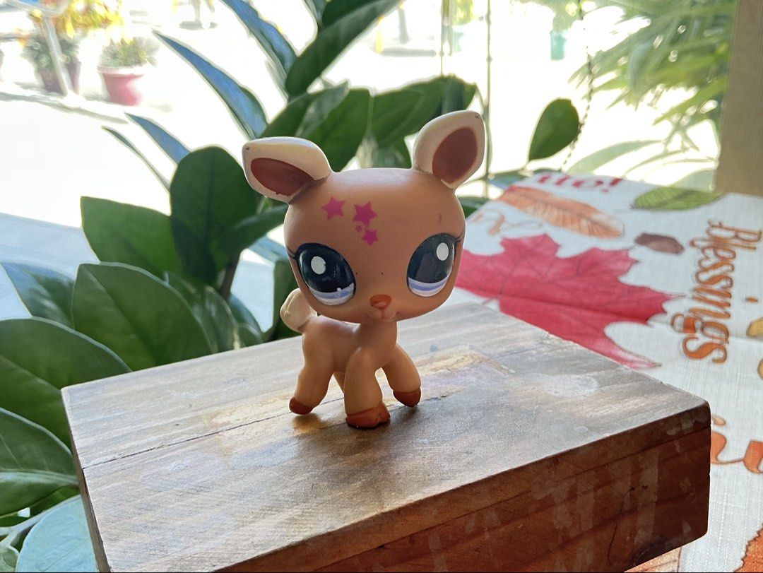 Littlest Pet Shop Deer (Category: Figurines & Statues) located in Manila. Submitted by prelovedseekerph (Listing ID 1470984724, Image 1). Description: authentic preloved mop gcash mod lbc.
