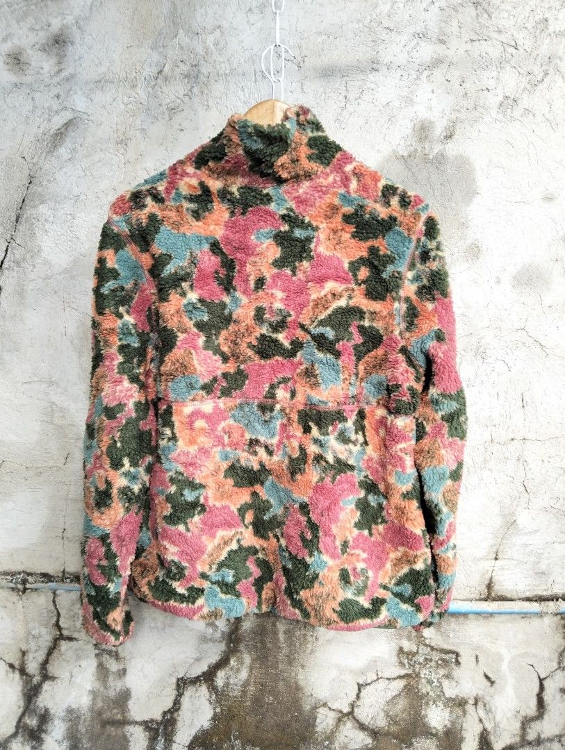 l.l.bean PRINTED SHERPA FLEECE JACKET (Category: Coats, Jackets and Outerwear) located in Malolos. Submitted by rthrift2026 (Listing ID 1471034047, Image 2). Description: Brand: L.L.Bean (Legit with Item ID) • Size on Tag: LG-REG • Condition: Excellent used condition / As is condition. Wala pong kahit anong issue (no stains, holes, or rubs). • Reminder: Need wash lang po.