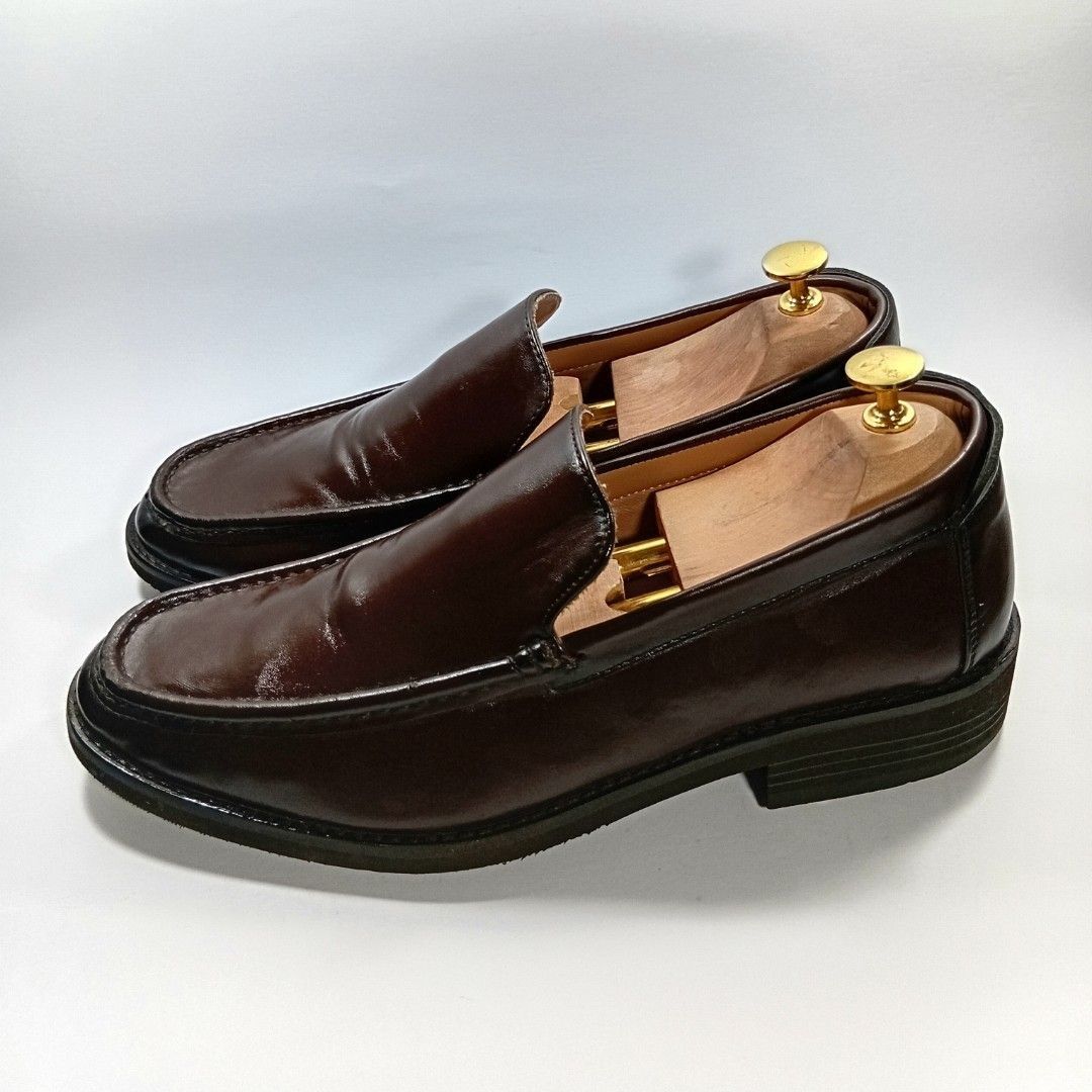 Loafer Mazz Elcanto (Category: Dress Shoes) located in Cagayan de Oro. Submitted by zarelthrift (Listing ID 1471067255, Image 1). Description: 1100 - Loafer Mazz Elcanto US 8/ 26.5 Good condition.