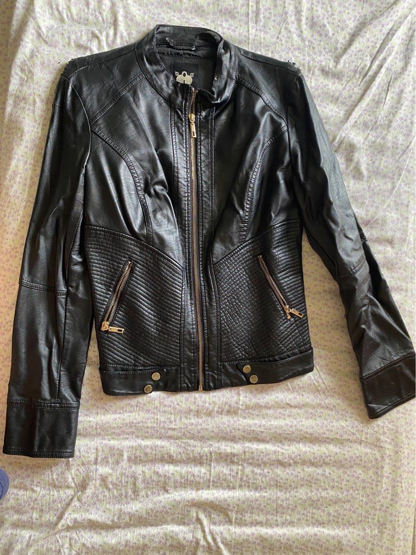 Lock & Love Faux Leather Biker Jacket Size M (Category: Coats, Jackets and Outerwear) located in Quezon City. Submitted by damclothings.ph (Listing ID 1470954013, Image 1). Description: - Brand/Model: Lock & Love Black Fux Leather Moto Jacket - Size: Medium (M) - Features: Front zipper closure, zipped chest and side pockets, quilted shoulder and side panel details - Condition: Significant flaking and peeling on the shoulder area and inner lining 