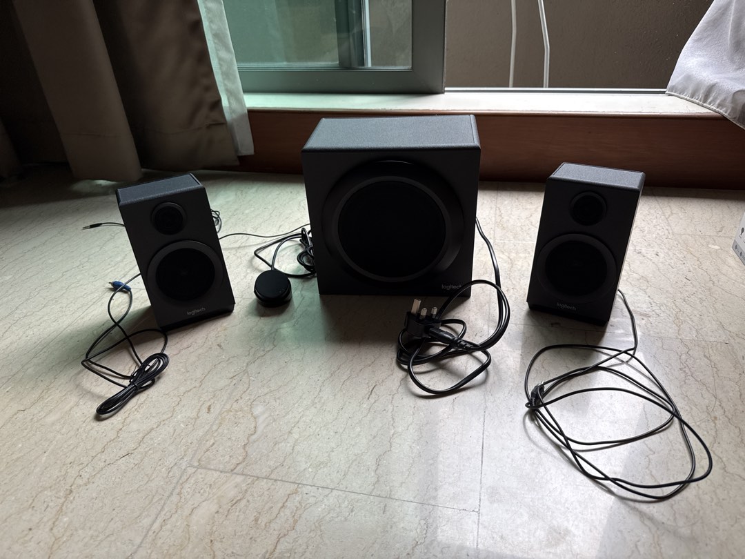 Body Control Systems Logitech Z333 Speaker System with Subwoofer and Control Pod, Audio ...