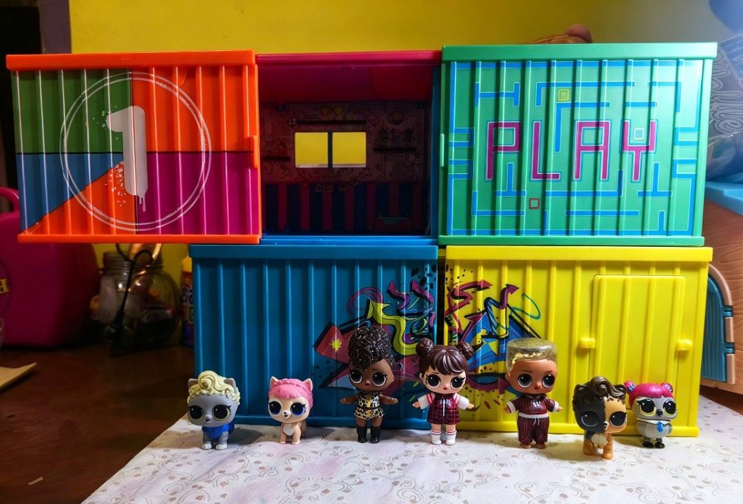 L.O.L. Surprise! Dolls and Container Playset (Category: Kids Toys) located in Caloocan City. Submitted by mckysprelove (Listing ID 1471048862, Image 1). Description: - Complete L.O.L. Surprise! set with dolls, pets, capsules, and accessories - Includes modular container playset units that stack and open into rooms - Multicolored storage blocks great for display or playtime - All items pictured are included in the bundle - Ideal for collectors and