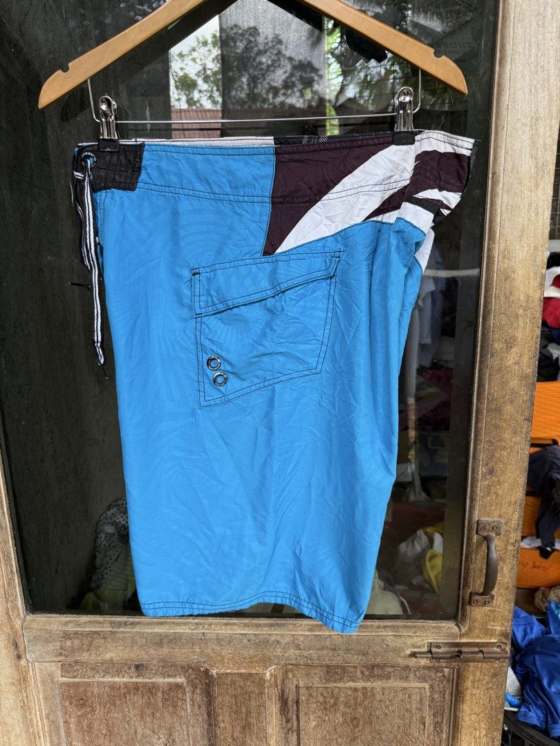 LOST boardshorts (Category: Swim Trunks & Board Shorts) located in Manolo Fortich. Submitted by thriftacktoe34 (Listing ID 1470995111, Image 3). Description: Very good condition Color rate 9/10 Size 34 Dimes W34 x L22 Issue: stain FREE shipping fee.
