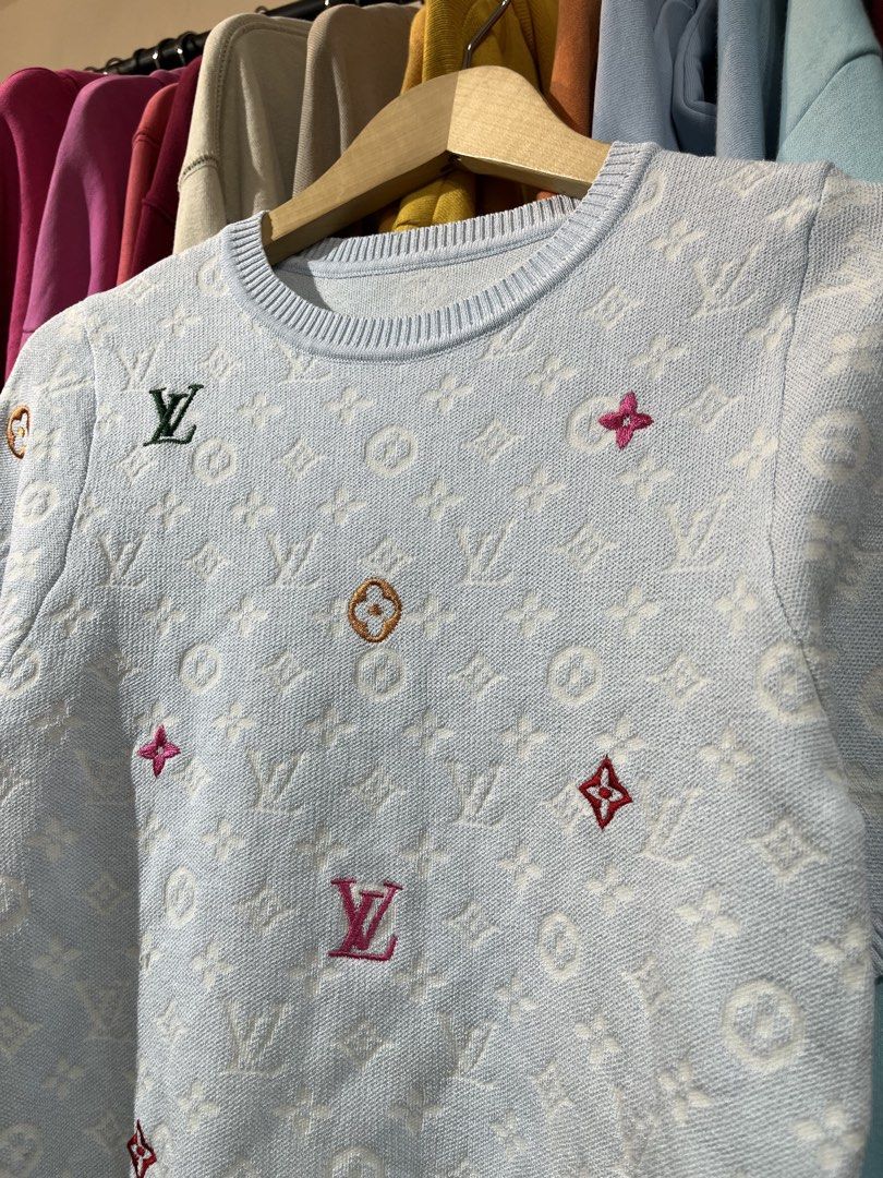 Louis Vuitton Knitted Top (Category: Shirts) located in Lucban. Submitted by rep.rznt (Listing ID 1470968885, Image 2). Description: Dimes: 15 width, 22 length No tags.