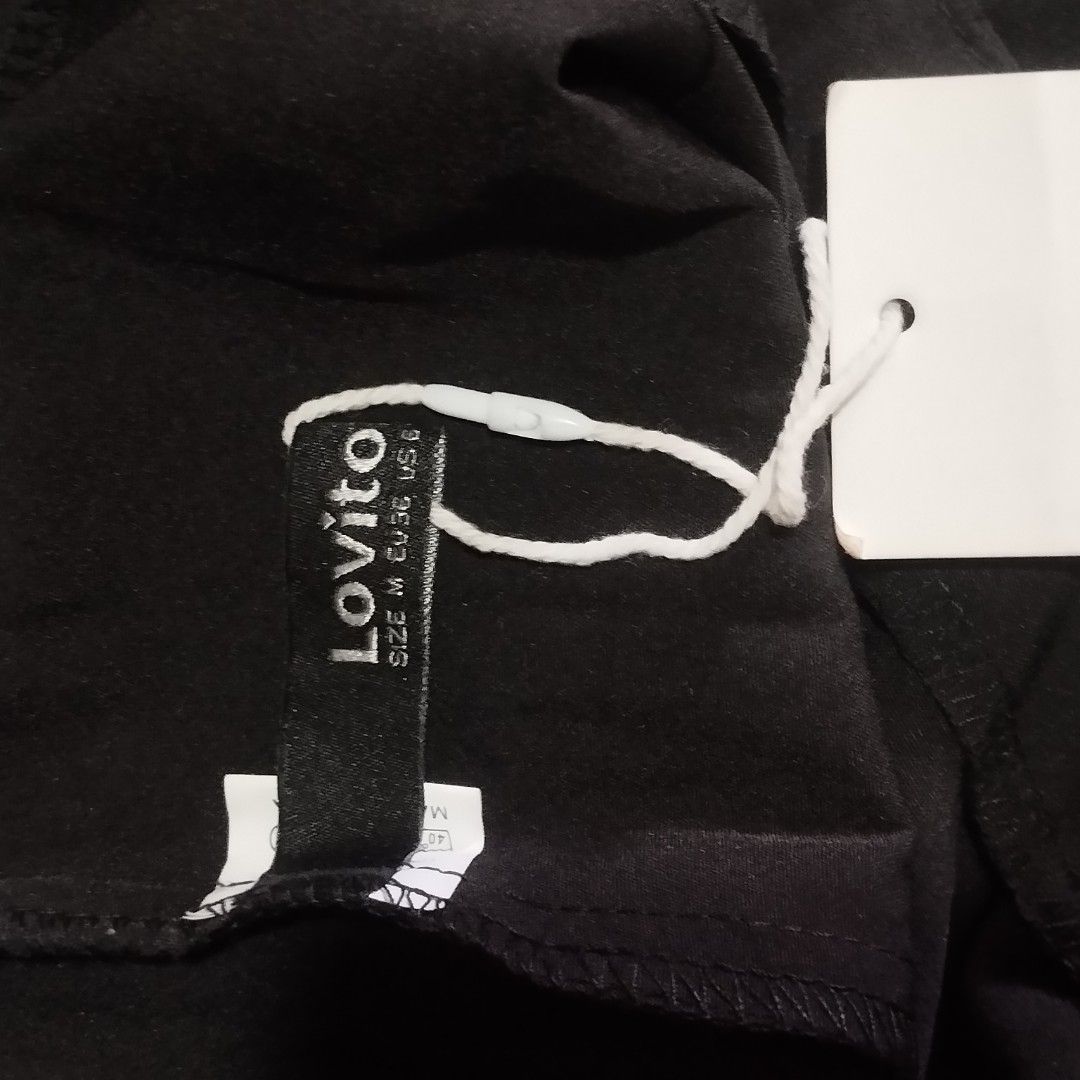 Lovito Black Wide Leg Pants Size M (Category: Jeans) located in Manila. Submitted by lene48 (Listing ID 1470966900, Image 3). Description: - Brand: Lovito - Size: M (EU/S M, US 6) - Color: Solid black - Condition: Brand new with tags attached, 28 to 29 waist, 40 length 11inches wideleg - Features: Side zipper closure and straight cut legs - Style: Versatile for casual or work wear.