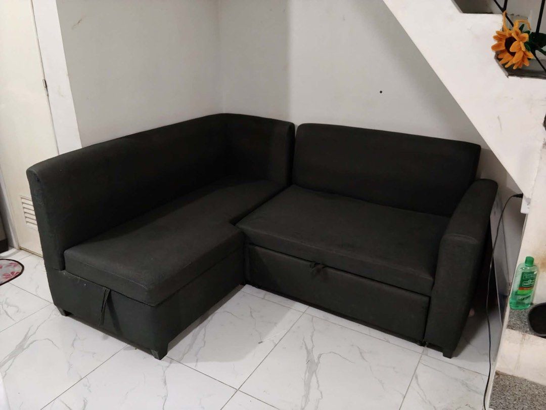 L-Shaped Sofa Bed With Storage (Category: Sofas) located in Rosario. Submitted by mira33396 (Listing ID 1470988383, Image 3). Description: Sofa bed for Sale! -with storage -dark gray -L-Shaped style -may few scratches dahil sa alagang pets pero very maganda pa. -Dimension L x W x H (75” x 60” x 16”) -goods if may visitor kayo sa bahay and need ng extra bed RFS: hindi bagay sa bahay dahil sa alagang pets. No to low ballers Pick-up or lalamove Loca