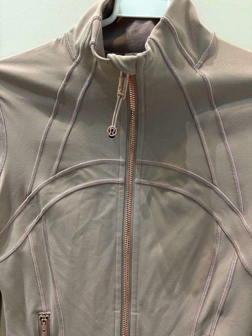 lululemon define jacket rosegold (Category: Activewear) located in Dumaguete. Submitted by chaldsma (Listing ID 1471054104, Image 2). Description: size 4 original never been used.