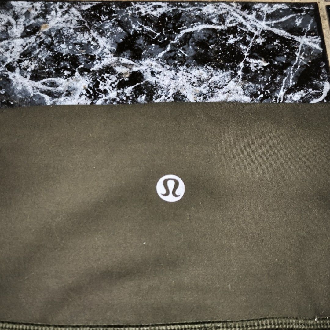 Lululemon In Movement Tight Leggings (Category: Activewear) located in Balingoan. Submitted by jagnusthrift.ph (Listing ID 1471070077, Image 2). Description: Lululemon In Movement Tight Size 8 Ingood condition No issue ₱699 freeshipping.