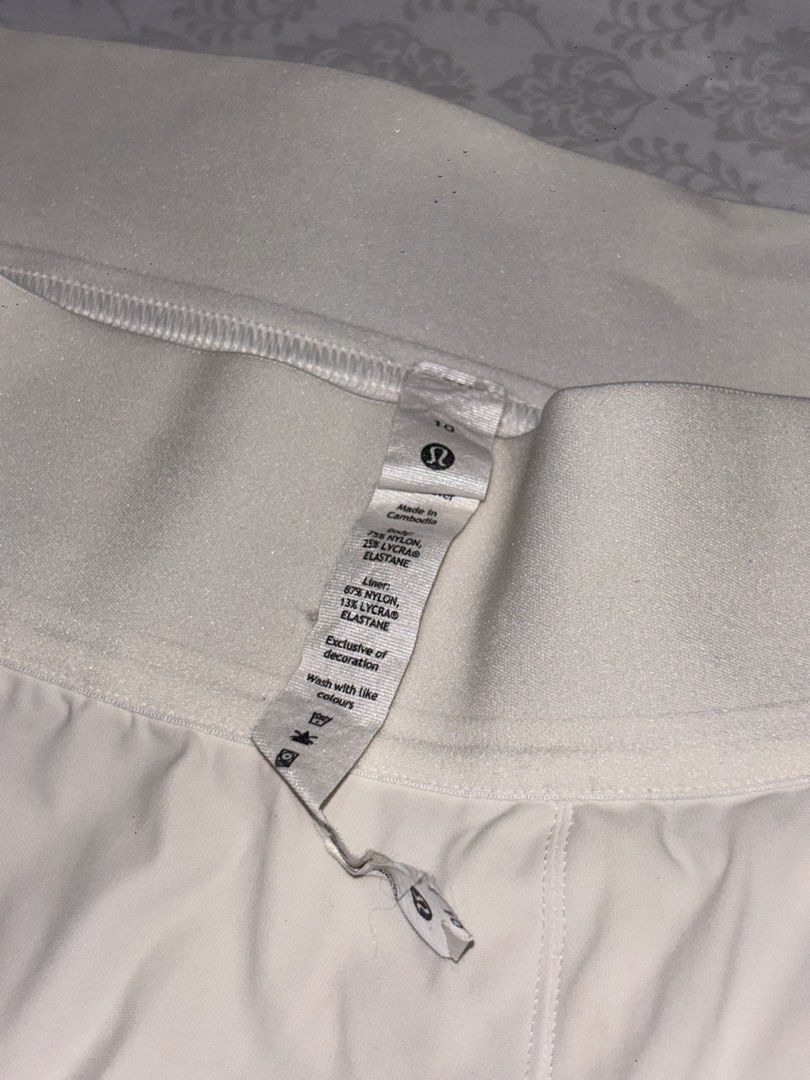 Lululemon Tennis Skirt (Category: Activewear) located in Manila. Submitted by _pilosofia (Listing ID 1470937527, Image 2). Description: .