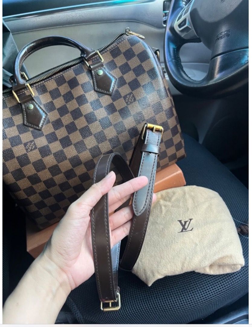 Lv Bando (Category: Luxury Bags & Wallets) located in Manila. Submitted by dmaker_closet (Listing ID 1471023958, Image 1). Description: Lv bando.