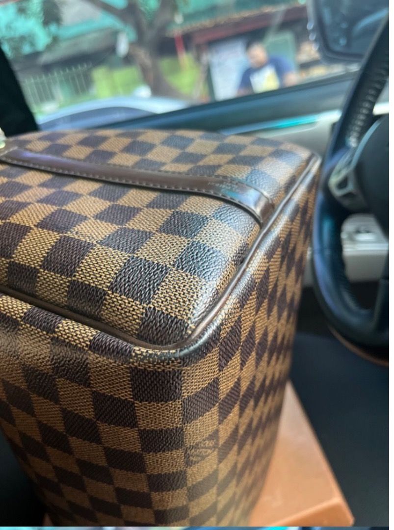 Lv Bando (Category: Luxury Bags & Wallets) located in Manila. Submitted by dmaker_closet (Listing ID 1471023958, Image 3). Description: Lv bando.
