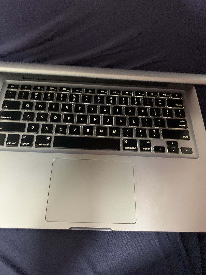 macbook pro i5 2012 item 12 (Category: Laptops & Notebooks) located in Manila. Submitted by hometechieonlineshop (Listing ID 1470991945, Image 3). Description: macbook pro 2012 i5 2.5ghz 4gb ram 256gb ssd 13-inch macos catalina battery status; normal with charger only.
