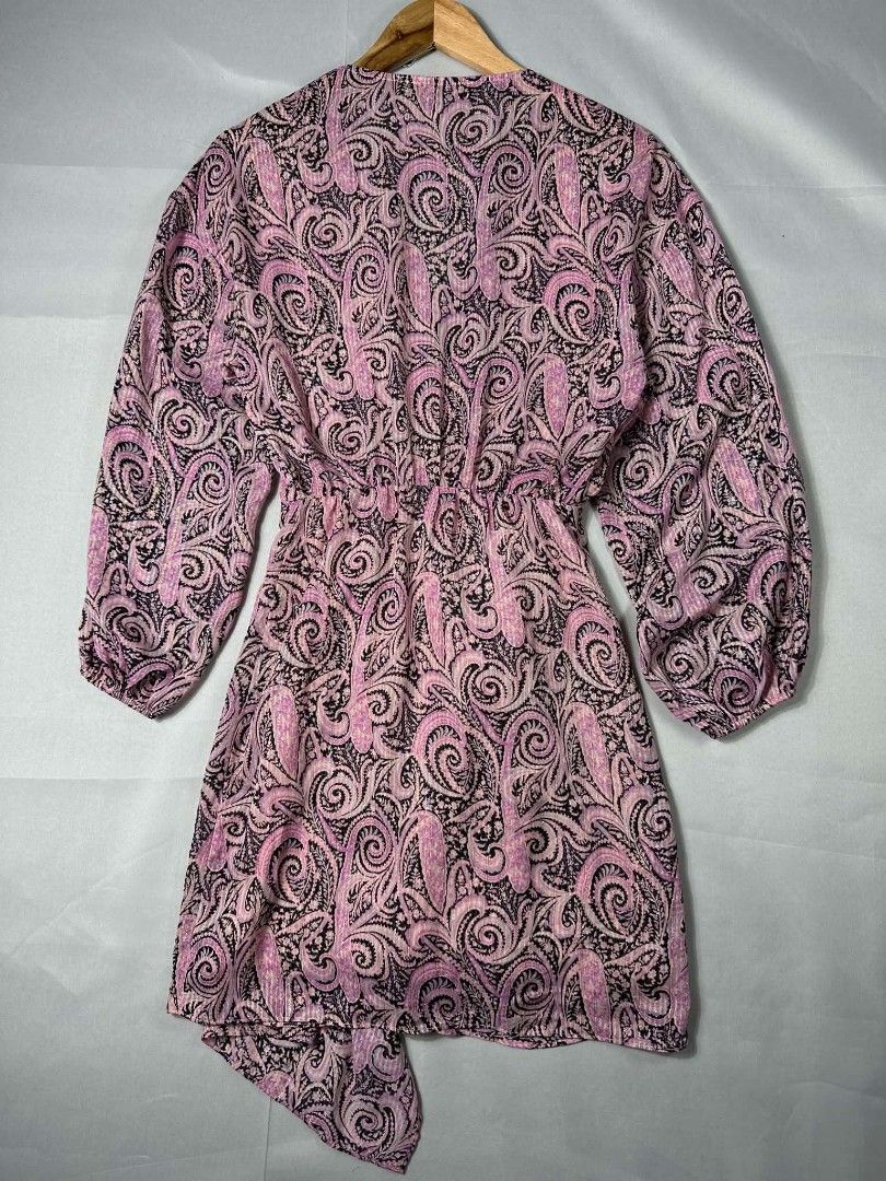 Maje Printed Paisley Dress (Category: Dresses) located in Caloocan City. Submitted by zealbear_441c38 (Listing ID 1470978381, Image 2). Description: Title - Maje Model/Name - Assymetrical Dress Size on Tag - Small Conditiion - Excellent As new with no issue Dimension (WxLxH) - 16x35 Inches Category- Casual/ Dinner or Evening Dress Fitting - Slim Made in - China Material - 98% Polyester/ 2% Metallic Fibres Color - Multi Color Design - Paisley and 