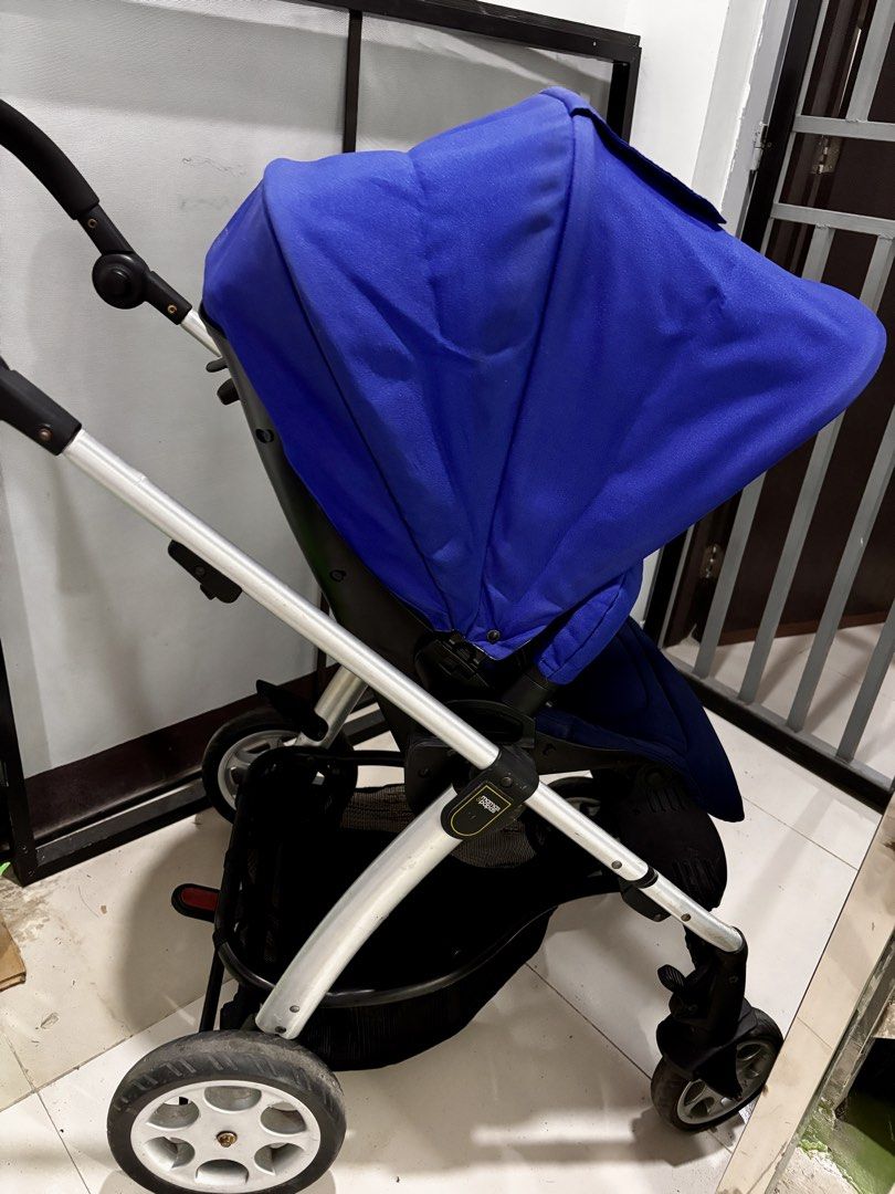 Mamas & Papas Sola 2 Stroller Blue (Category: Strollers) located in Rodriguez. Submitted by anjloving (Listing ID 1471074879, Image 2). Description: - Brand: Mamas & Papas Sola Stroller - Color: Blue with a stylish geometric pattern inside the canopy - Frame: Sturdy silver frame with all-terrain wheels - Seat: Reversible seat unit for parent-facing or world-facing views - Handle: Adjustable handle height for comfortable pushing - Storage: Large u