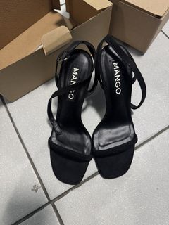 (Category: ) located in . Submitted by closet_declut95 (Listing ID 1471006813, Image 1). Description: .