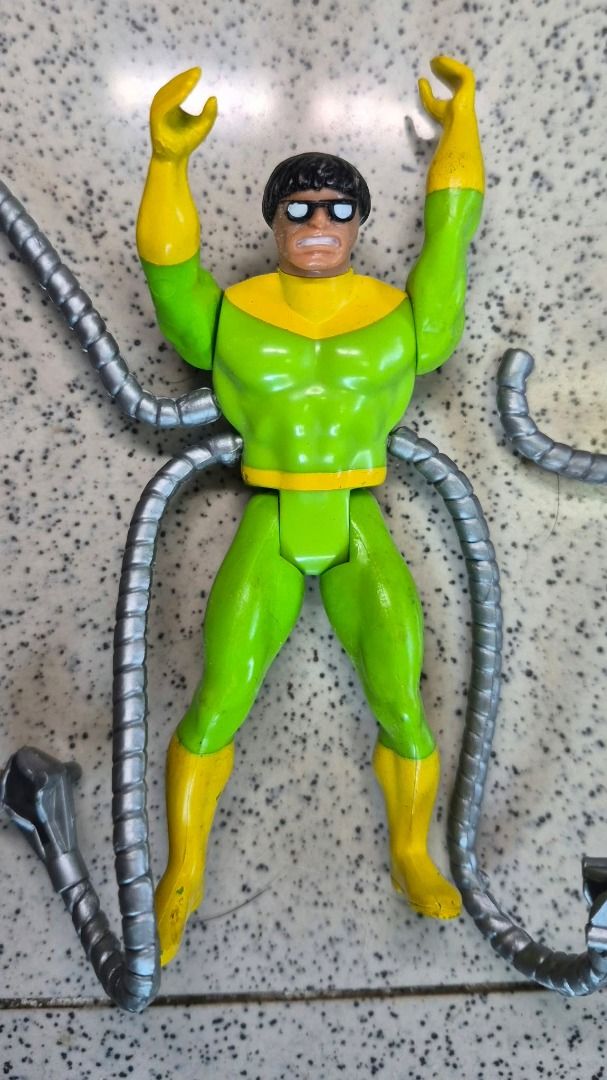 Marvel Secret Wars Doctor Octopus Action Figure (Category: Figurines & Statues) located in Tagaytay City. Submitted by gracey332 (Listing ID 1471085889, Image 3). Description: Notice: > ACTUAL PHOTOS posted >>>> What you see is what you get. <<<<<<< > This is loose and used figure without the original box > Original / Authentic > Give us a chat if you have questions / inquiries before purchasing. Thank you - Character: Doctor Octopus from the Spi