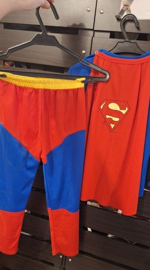 MARVEL Superman Costume (Category: Babies & Kids Fashion) located in General Trias. Submitted by aeunice (Listing ID 1471093323, Image 1). Description: Justice League - Superman In Good Condition. Complete with a vibrant suit and iconic cape, this outfit is perfect for dress-up, parties or imaginative play. Made from comfortable, breathable fabric, it allows freedom of movement while bringing the classic superhero look to life. Meet up / Shipping