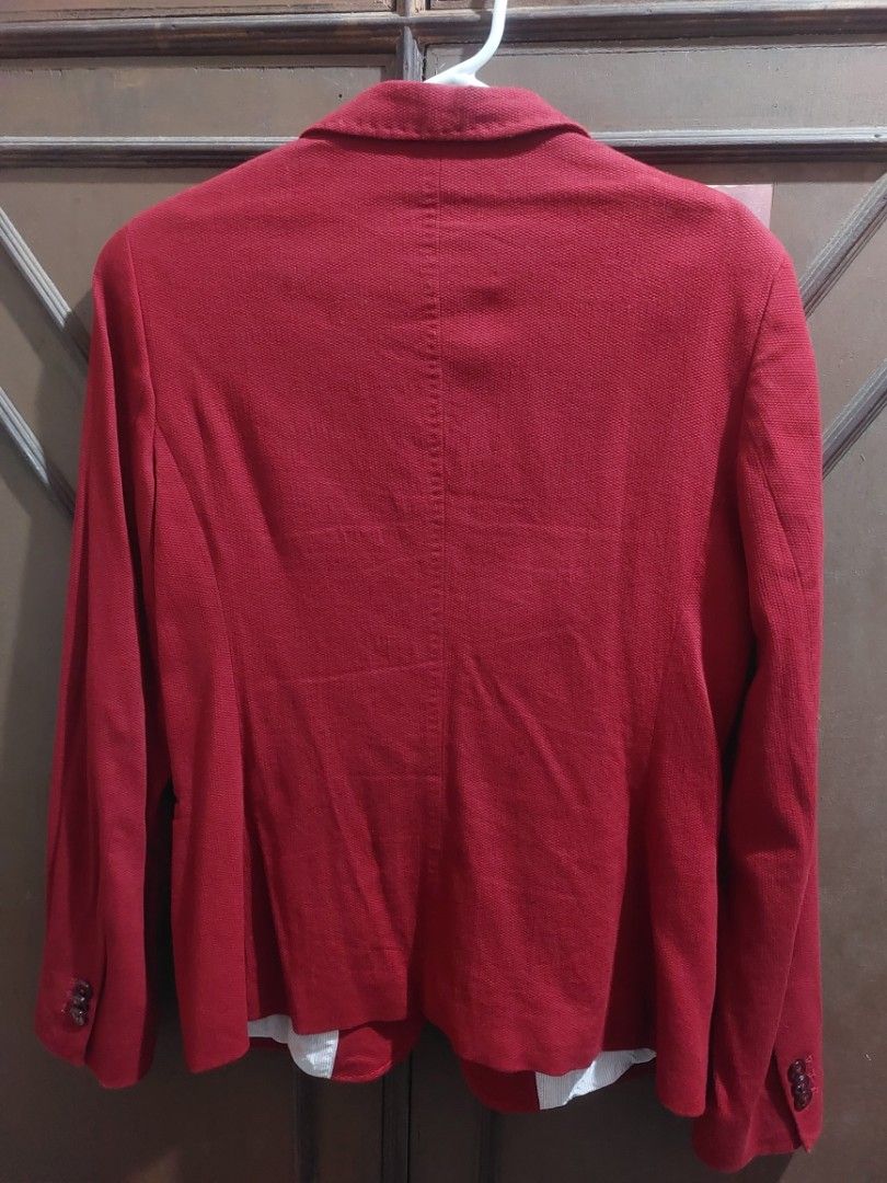 Massimo Dutti Red Blazer Jacket (Category: Coats, Jackets and Outerwear) located in Alaminos. Submitted by desgd (Listing ID 1471033910, Image 2). Description: COLOR MAY VARY DUE TO LIGHTING - Color: Rich red with deep red lining - Material: Structured fabric - Details: Classic cut, two front patch pockets, three-button cuffs - Body Length: 26 inches - Shoulder Length: 16 inches - Sleeve Length: 23.5 inches - Chest Width: 17 inches - Waist Width: