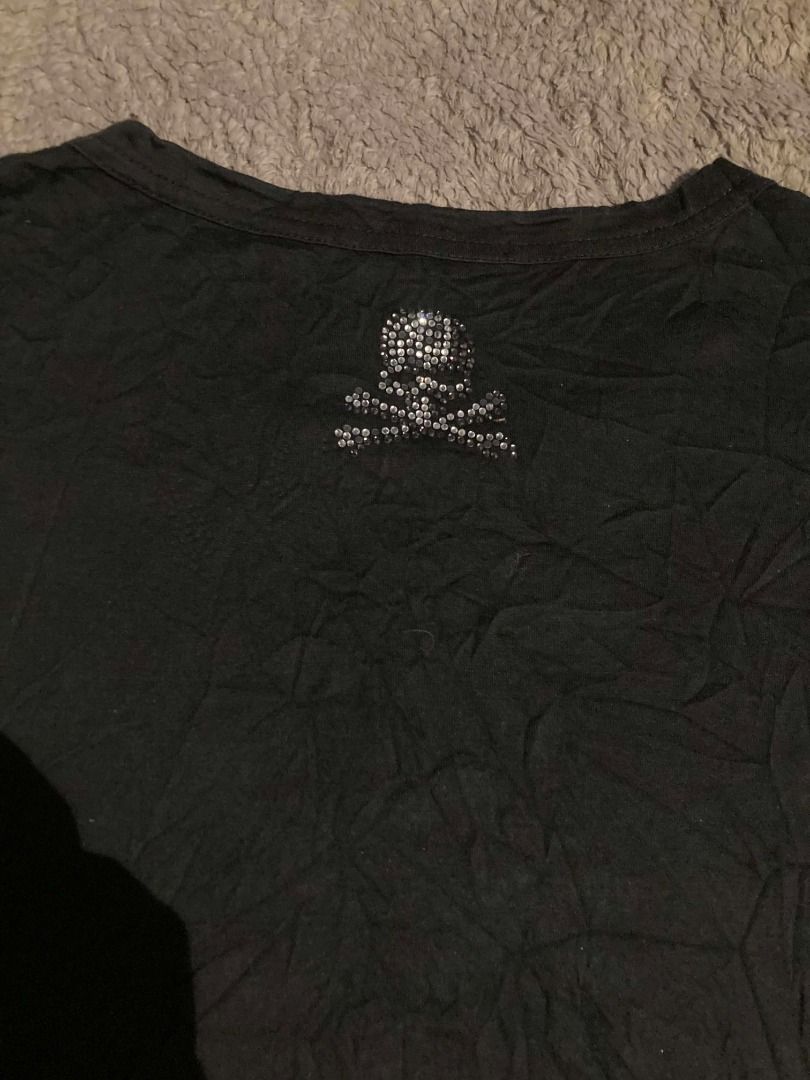 Mastermind Japan Rhinestone Skull Tee (Category: Activewear) located in Bulacan. Submitted by foundnfold (Listing ID 1471000390, Image 3). Description: Mastermind Japan Rhinestone Skull Tee WIDTH: 21 LENGTH: 27 COLOR RATE: 8/10 GOOD CONDITION MISSING SOME RHINESTONES .