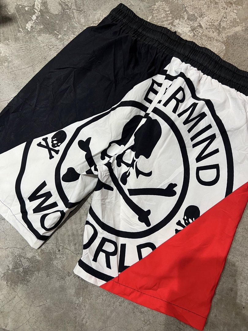 Mastermind World Japan Shorts (Category: Shorts) located in Manila. Submitted by thriftpoint99 (Listing ID 1471051418, Image 2). Description: 28-34x19x10 No tags only Excellent condition.