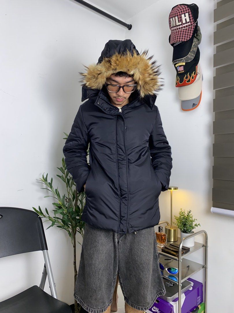‘MAX&Co. Black Hooded Parka Winter Jacket’ (Category: Coats, Jackets and Outerwear) located in Calamba. Submitted by dreality. (Listing ID 1471055345, Image 2). Description: ‘MAX&Co. Black Hooded Parka Winter Jacket’ - Detachable Fur Hoodie: Best Fittings: Medium - Large Width: 21 | Length: 29 | Shoulder Length: 22.5 ・ In a Good Condition! ・ Color rate: 10/10 ・ Flaw: Minimal scratch on the zipper part only. 🔖 ON SALE: ₱490 ONLY!.