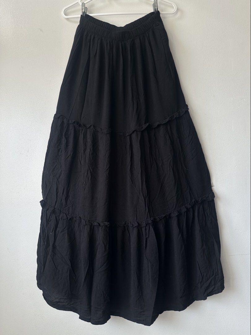 Maxi Skirt (Category: Skirts) located in Manila. Submitted by pachookie (Listing ID 1470986398, Image 1). Description: .