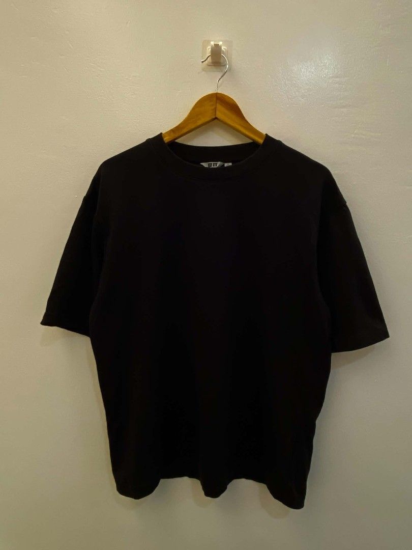 MEDIUM UNIQLO AIRISM OVERSIZED (Category: Tshirts & Polo Shirts ) located in Cebu City. Submitted by uniqloarchives_ (Listing ID 1471067167, Image 3). Description: MEDIUM UNIQLO AIRISM OVERSIZED WIDTH: 20 LENGTH: 25 📌EXCELLENT CONDITION 📌Color rate: 10/10 📌 WASHED READY TO WEAR 📌 NO ISSUE 📍LOCATION:CEBU CITY 📦COURIER:J&T or MAXIM COD 🏷️₱3570 each + sf.