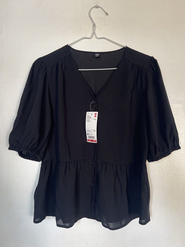 Medium Uniqlo Peplum blouse (Category: Blouses) located in Las Pinas. Submitted by gaeley (Listing ID 1470953325, Image 1). Description: b: 19" armpit to armpit l: 21".