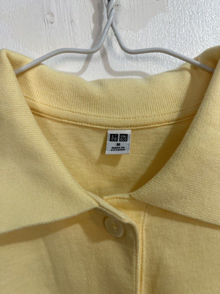 Medium Uniqlo Polo shirt (Category: Others Tops) located in Las Pinas. Submitted by gaeley (Listing ID 1470954052, Image 2). Description: b: 19" armpit to armpit l: 19".