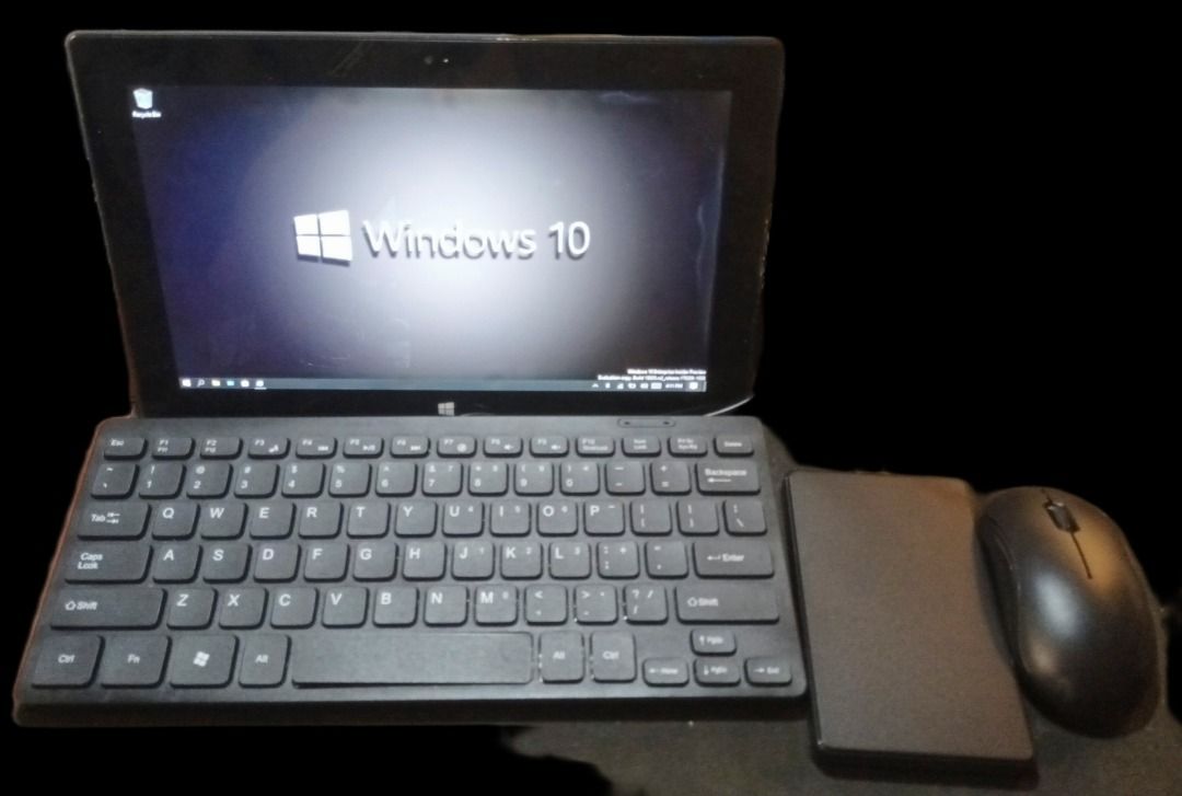 Microsoft Surface RT > NVIDIA Tegra 3, 2gb ram, SSD 32GB & 80GB external drive, Plug & play (Category: Laptops & Notebooks) located in Bacoor. Submitted by junzulueta (Listing ID 1471018256, Image 1). Description: PRICE: P1,700.00 LOCATION: Salinas I, Bacoor SPECS; - NVIDIA Tegra 3 1.30GHz - 2GB DDR3 RAM - Internal drive > eMMC SSD 32GB - 10.6-inch touch screen HD display - All ports working - Windows 10 Enterprise - MS Office 2013 installed INCL