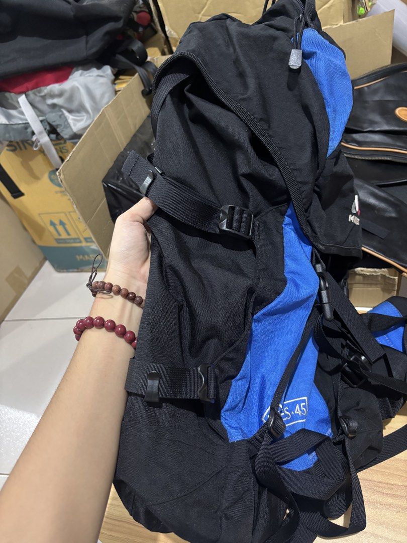 Millet Hiking Backpack 45L (Category: Hiking & Camping) located in Calamba. Submitted by alnsurplus.028 (Listing ID 1471039596, Image 2). Description: 45L Millet Hiking Backpack may kasama ng cover Issue: may stain sa loob kita sa picture Loc: Calamba, Laguna We ship nation .