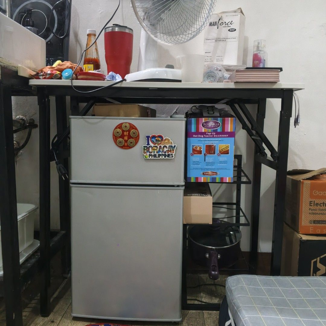 Mini Ref (Category: Looking For) located in Caloocan City. Submitted by alee7777 (Listing ID 1471089813, Image 1). Description: pm for details No Issue rfs:di nagagamit, sayang lang Twice lang nagamit.