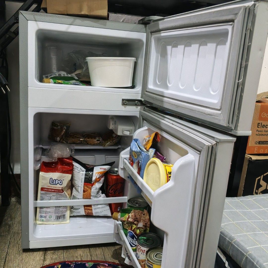 Mini Ref (Category: Looking For) located in Caloocan City. Submitted by alee7777 (Listing ID 1471089813, Image 2). Description: pm for details No Issue rfs:di nagagamit, sayang lang Twice lang nagamit.