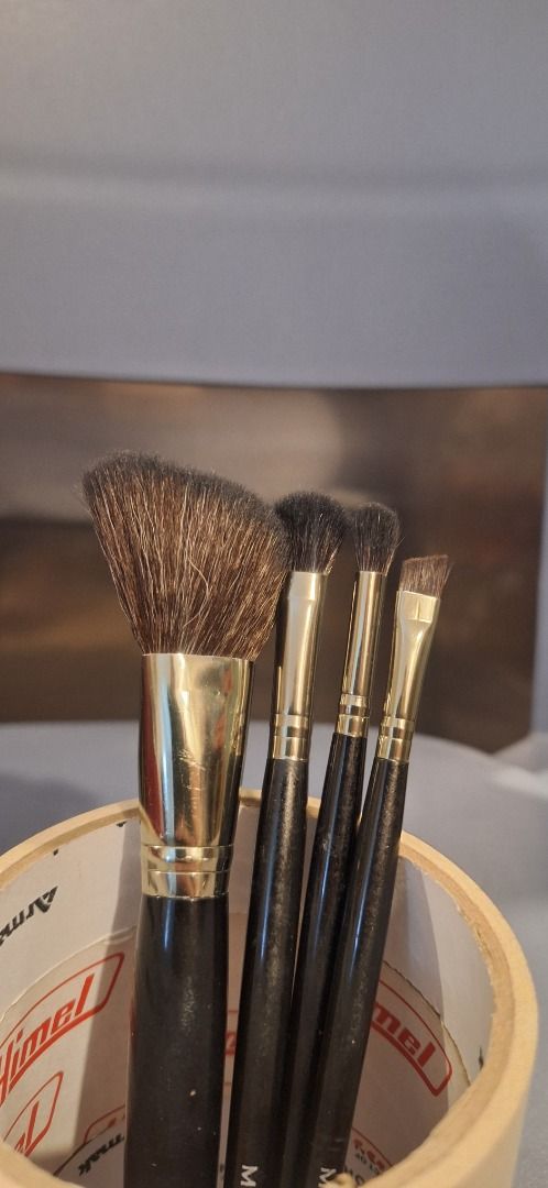 MINISO Brush Set (Category: Makeup) located in General Trias. Submitted by aeunice (Listing ID 1471092761, Image 3). Description: BRAND:Miniso In Good Condition. Makeup brush set of 4, featuring a large angled powder brush and three eye brushes. Classic black and silver design, gently used. Perfect everyday essentials for your makeup routine. Meet up / Shipping via Lalamove, JnT, Gogo Express & LBC .
