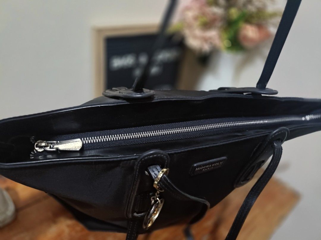 Miocra Koly Tote Bag (Category: Tote Bags) located in Bocaue. Submitted by bags.and.beyond (Listing ID 1471027268, Image 2). Description: semi-large has minimal flaws (check photos).