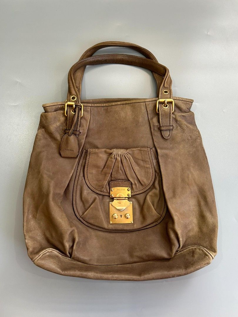 Miu miu hobo bag (Category: Luxury Bags & Wallets) located in Santa Rosa. Submitted by _ba_mo_si_ (Listing ID 1471038038, Image 1). Description: Plus sf Authentic Dm.