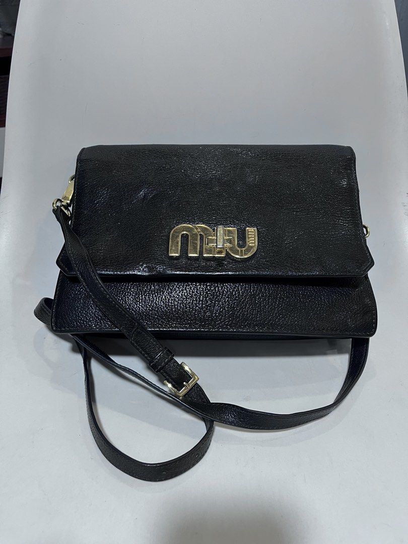 Miu mui (Category: Luxury Bags & Wallets) located in Dagupan City. Submitted by calmocean-f675cc (Listing ID 1471073346, Image 1). Description: Miu miu Authentic Sling bag Leather 4500 add sf .